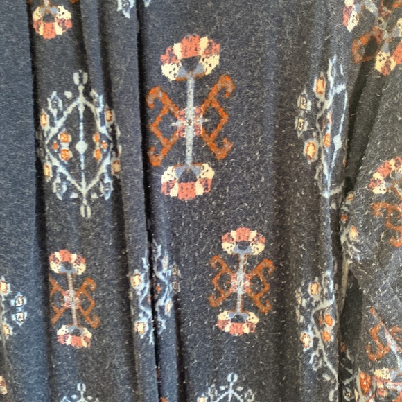 Blue Patterned Blouse - Picture 3 of 4